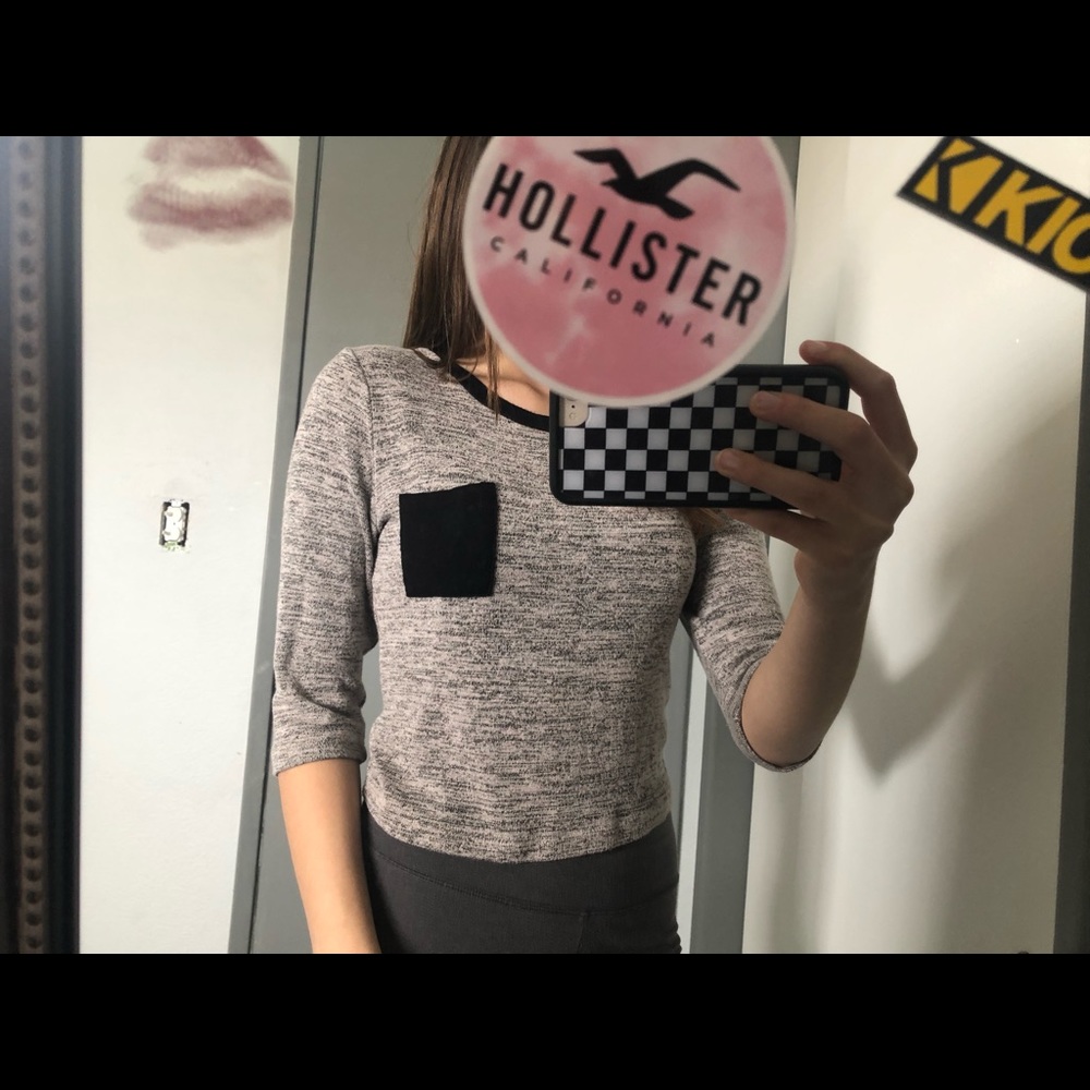 2 PACK BUNDLE! grey and navy green shirts!